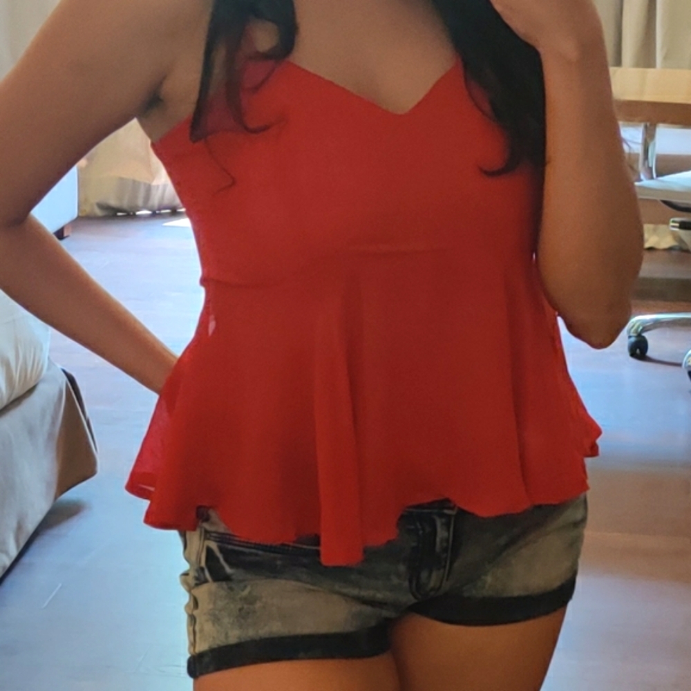 Red padded backless top - Picture 1 of 5